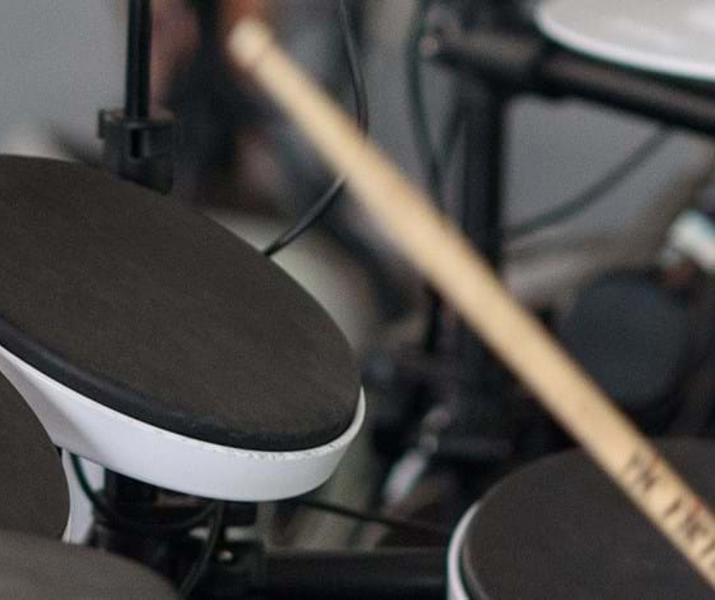 Drumming Header 2