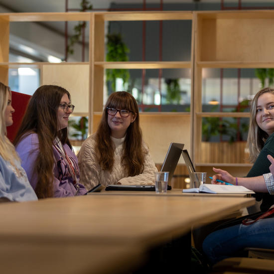 Graze Internal Students Studying