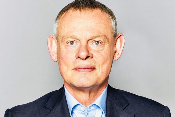 Martin Clunes (1) (2)